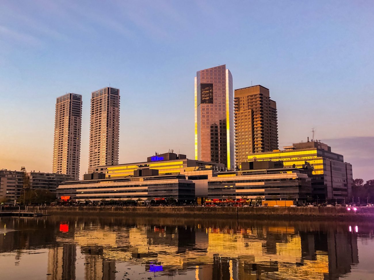 Buenos Aires, CABA, Argentina Puerto Madero-unsplash